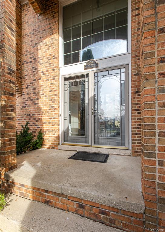 6351 Cherry Tree Court, Rochester Hills, MI 48306 — Photo 5