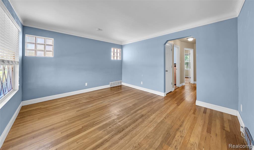 8272 Coolidge, Center Line, MI 48015 — Photo 6