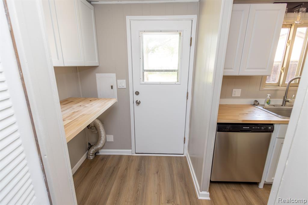 420 6TH Street, Marysville, MI 48040 — Photo 15