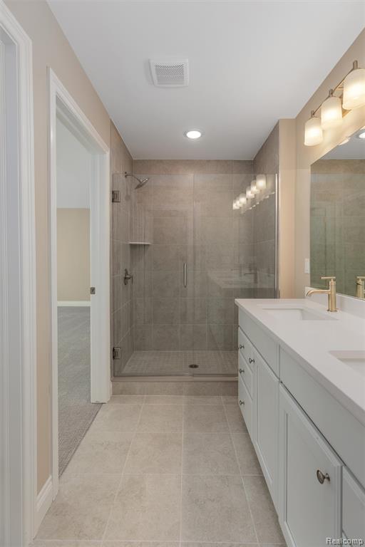 811 Balmoral Ln, Troy, MI 48085 — Photo 26
