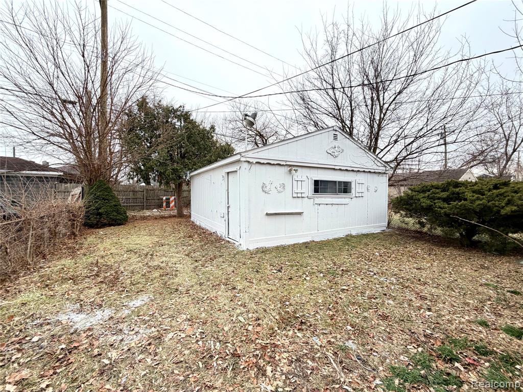 13540 E State Fair Street, Detroit, MI 48205 — Photo 10