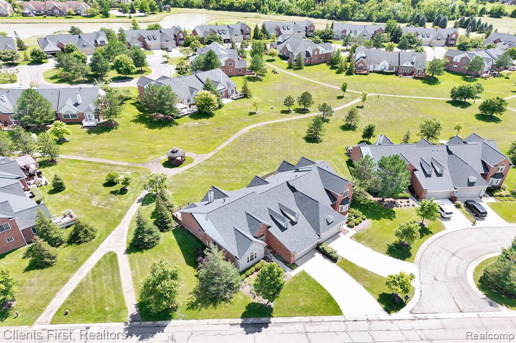 47755 VISTAS CIRCLE Drive N, Canton, MI 48188 — Photo 45