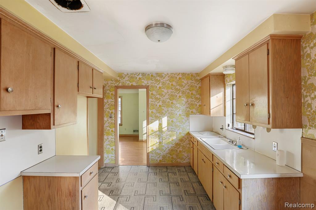 685 Ross Street, Plymouth, MI 48170 — Photo 2