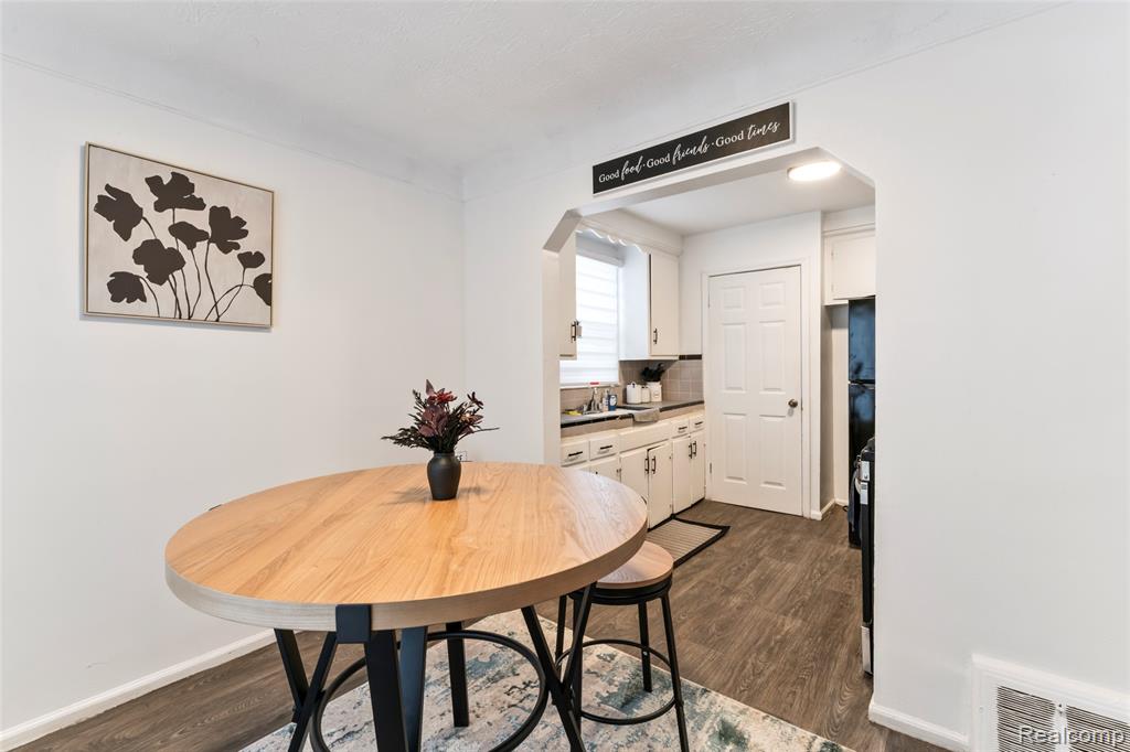 9980 Ashton Avenue, Detroit, MI 48228 — Photo 13