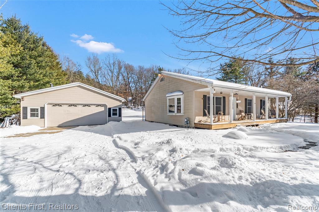270 N Hurd Road, Ortonville, MI 48462 — Photo 32