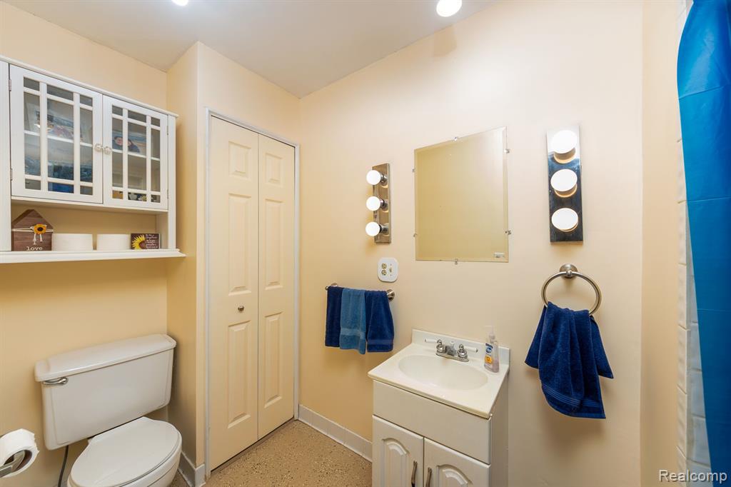 4321 Esta Drive, Genesee, MI 48506 — Photo 18