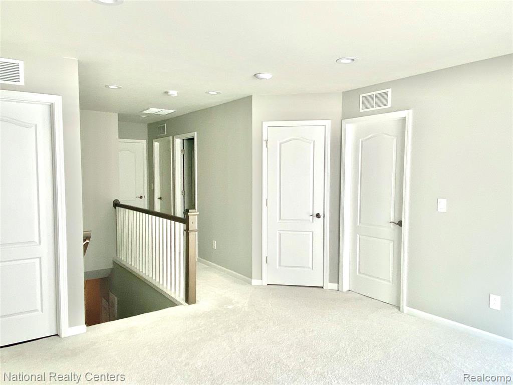 2835 Dillon Drive, Ann Arbor, MI 48105 — Photo 12