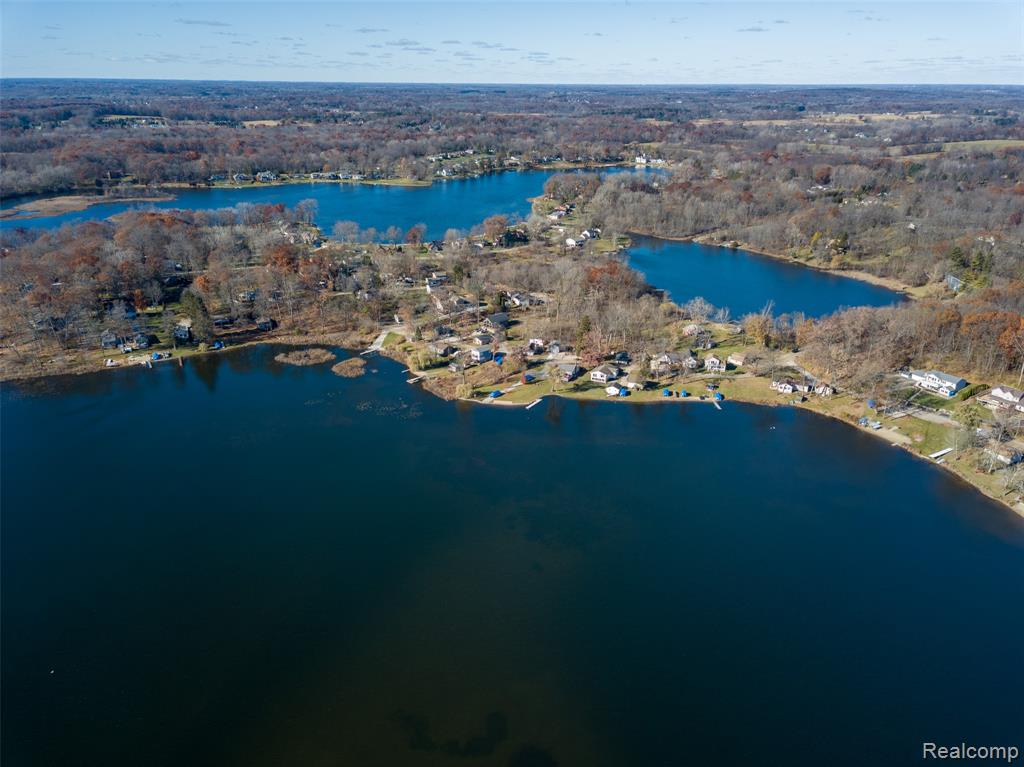 2146 Webster Park Drive, Howell, MI 48843 — Photo 10