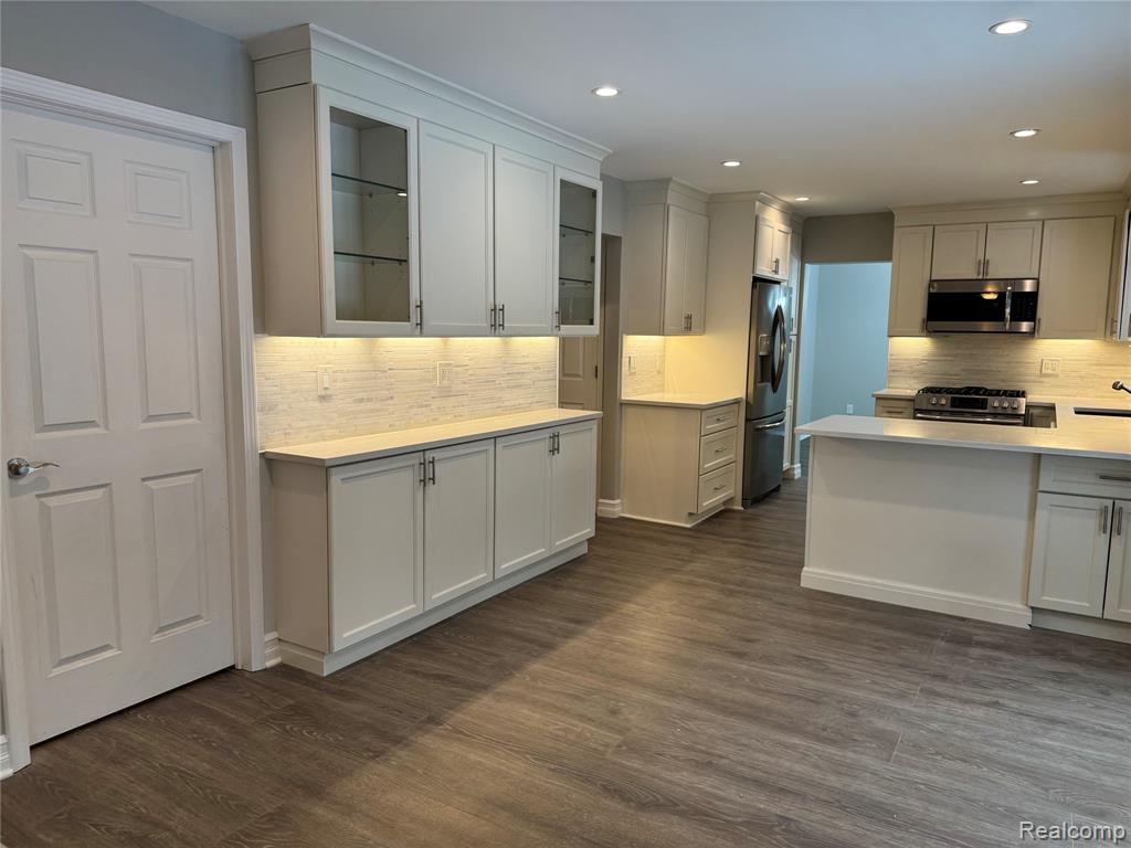 635 Timberline Drive, Rochester Hills, MI 48309 — Photo 27