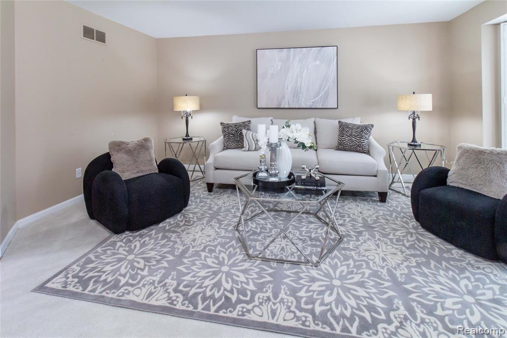 41240 Clermont Avenue, Novi, MI — Photo 18