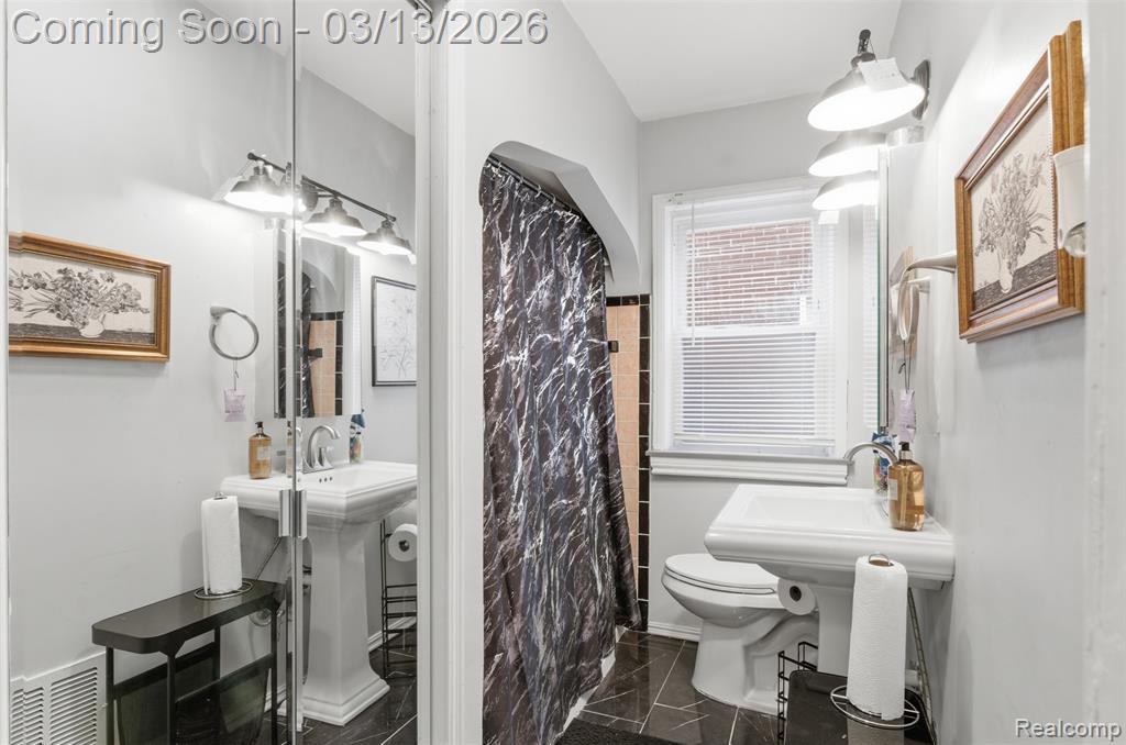 16706 Asbury Park, Detroit, MI 48235 — Photo 11