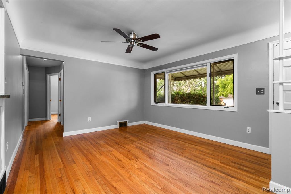 790 Friar Drive, Milford, MI 48381 — Photo 10