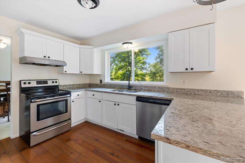3801 Glen Hills Drive, Hartland, MI 48353 — Photo 5