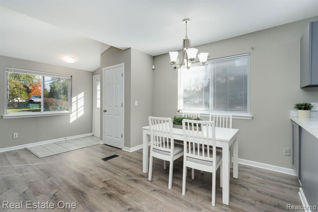 4281 Marcus Road, Waterford, MI 48329 — Photo 19