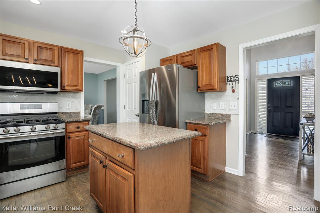 3558 Times Square Boulevard, Canton, MI 48188 — Photo 19