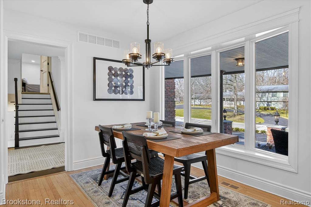 754 N Valley Chase Road, Bloomfield Hills, MI 48304 — Photo 7