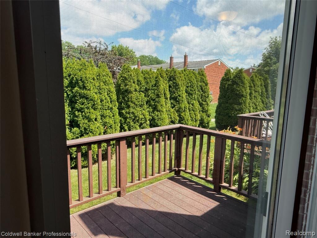 8689 Sterling street, Center Line, MI 48015 — Photo 17