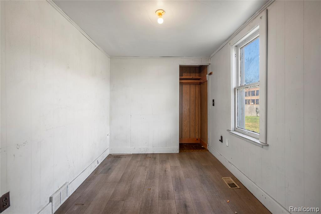 8309 Maxwell Avenue, Warren, MI 48089 — Photo 11