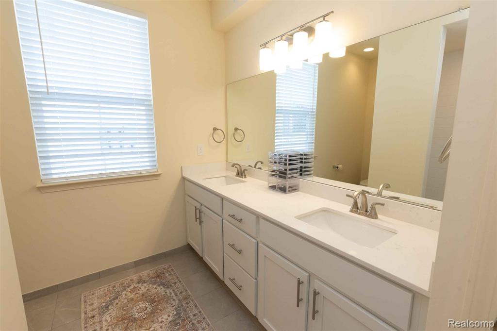 224 Jotham Avenue, Auburn Hills, MI 48326 — Photo 27