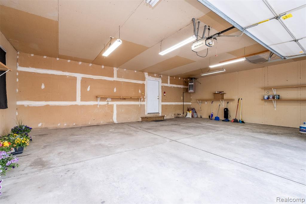 9416 S State Road, Goodrich Vlg, MI — Photo 42