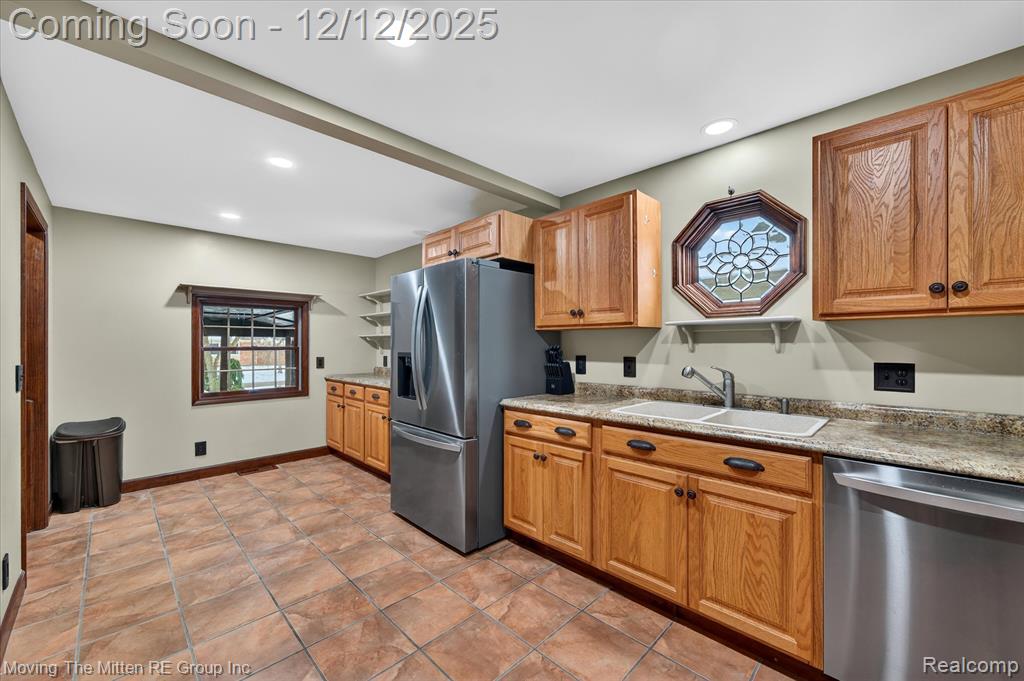 30760 Bayview Drive, Gibraltar, MI — Photo 9