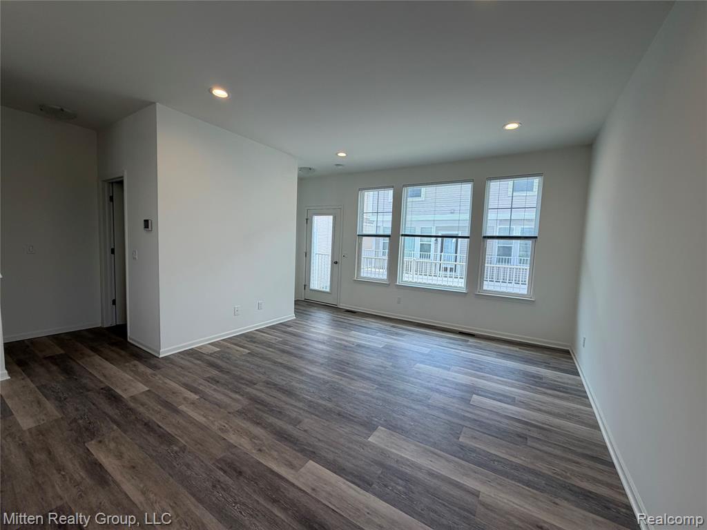 441 Wright Street, 52, Wixom, MI 48393 — Photo 11