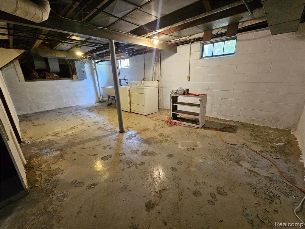 607 Roome Court, Flint, MI 48503 — Photo 23
