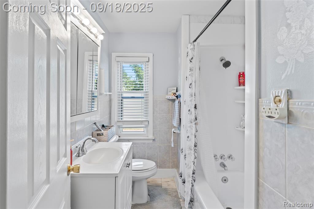 686 4th Avenue, Pontiac, MI 48340 — Photo 19
