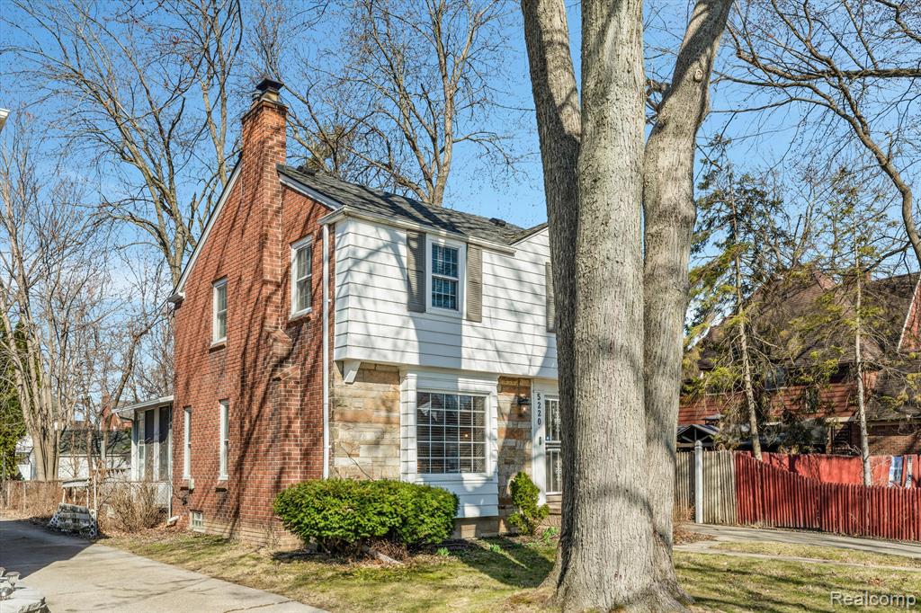 5220 LANNOO Street, Grosse Pointe, MI 48236 — Photo 4
