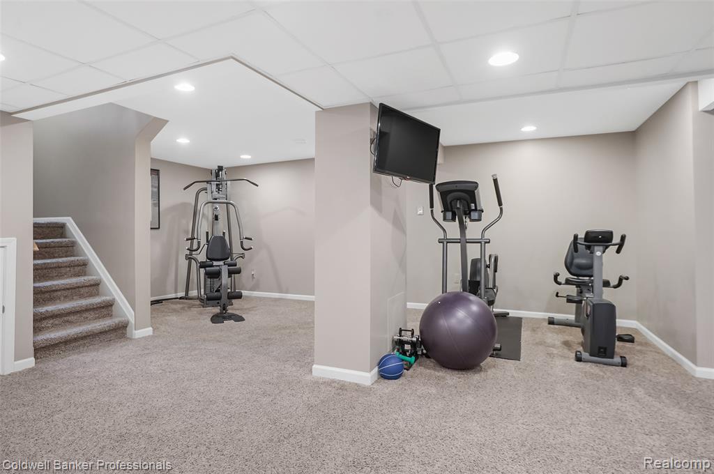 43246 Winterfield Drive, Sterling Heights, MI 48314 — Photo 43