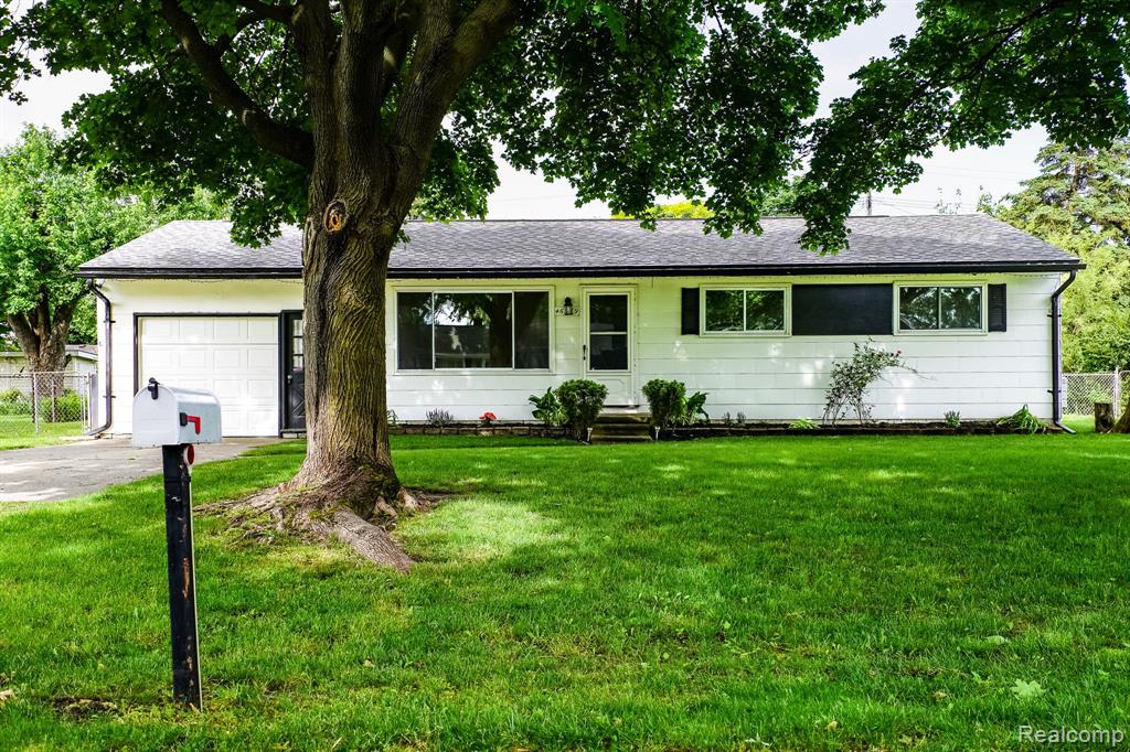 46269 HULING Street, Shelby Twp, MI 48317 — Photo 2