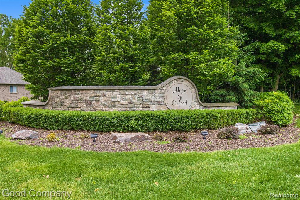 900 Watersmeet Drive, Oxford, MI 48371 — Photo 72