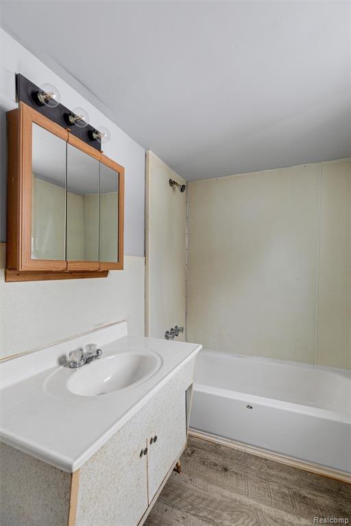 209 W Aldrich Street W, Capac, MI 48014 — Photo 10