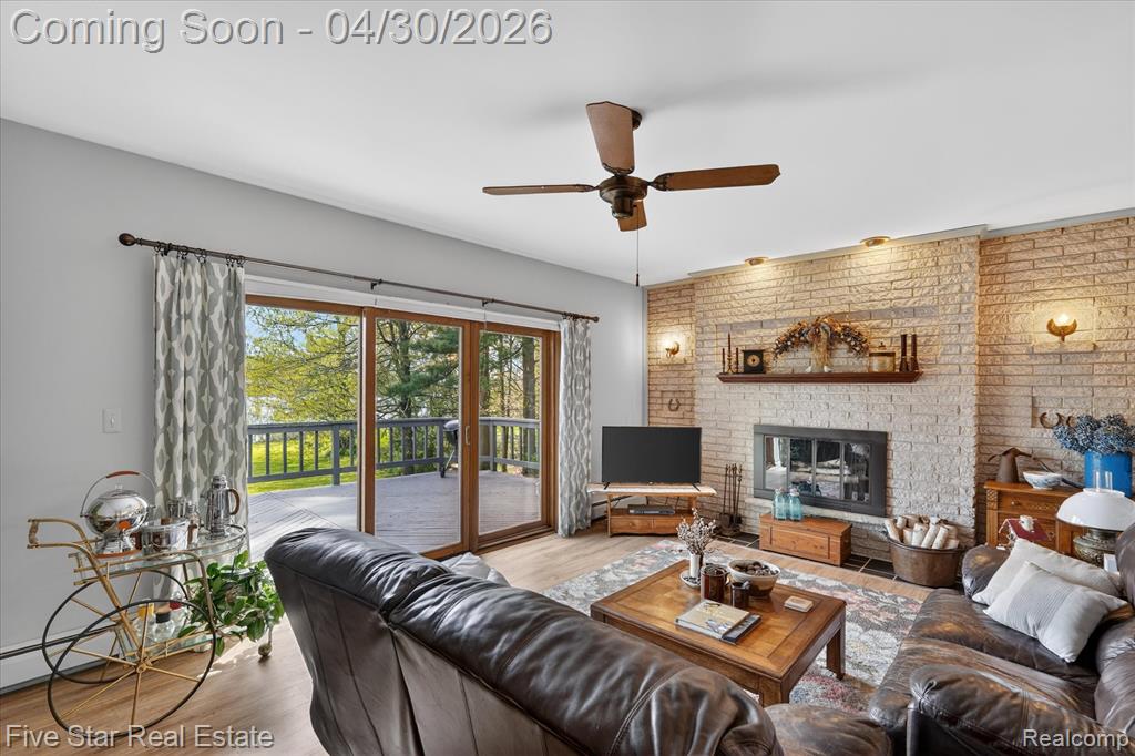 630 Sunset, White Lake, MI 48383 — Photo 10