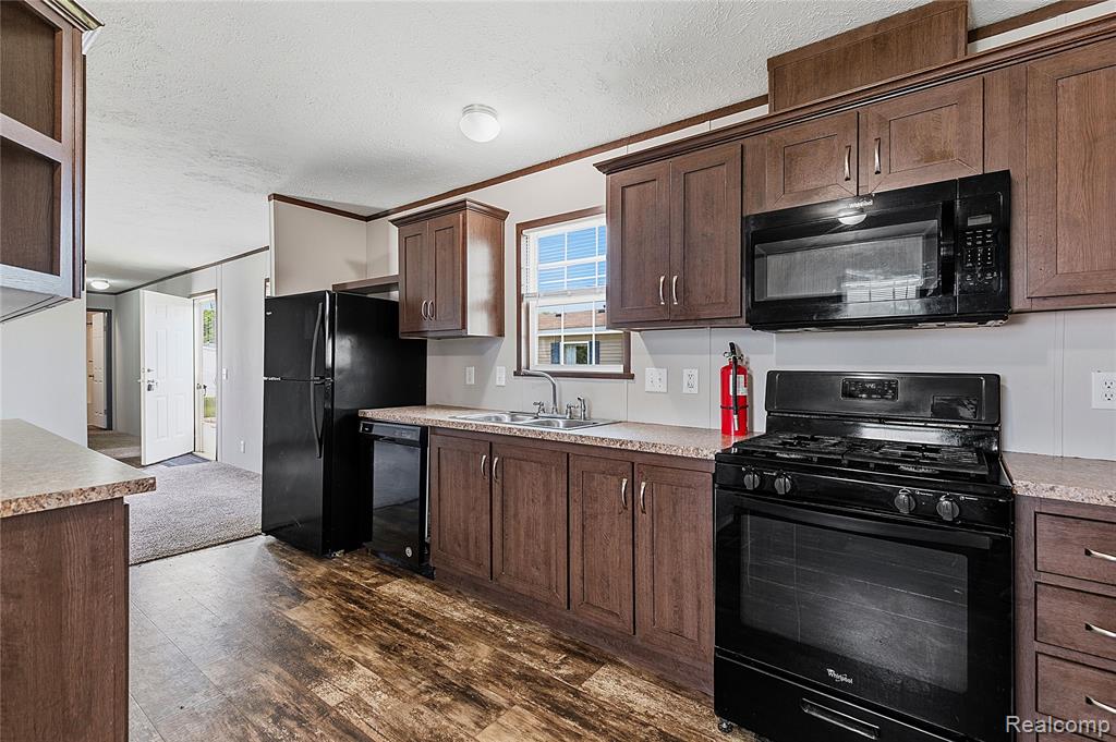 46545 Le Grande Boulevard, 978, Macomb, MI 48044 — Photo 7