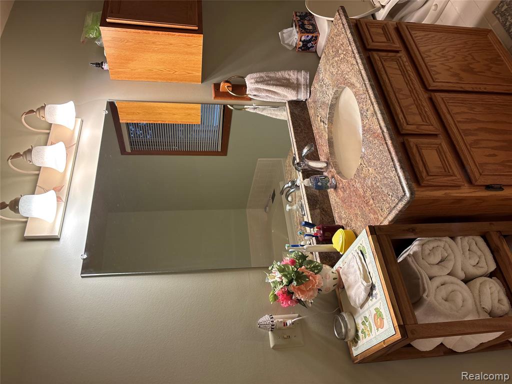 40131 Cucci Drive, Sterling Heights, MI 48313 — Photo 8