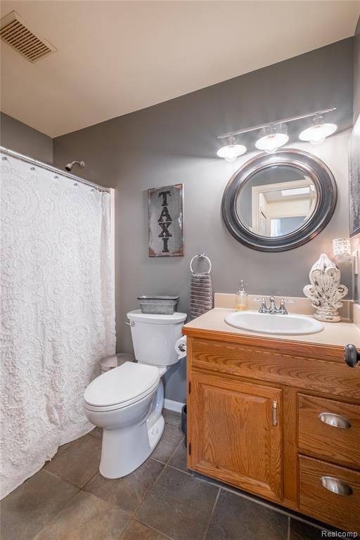 2410 Torrey Grove Court, Fenton, MI 48430 — Photo 22