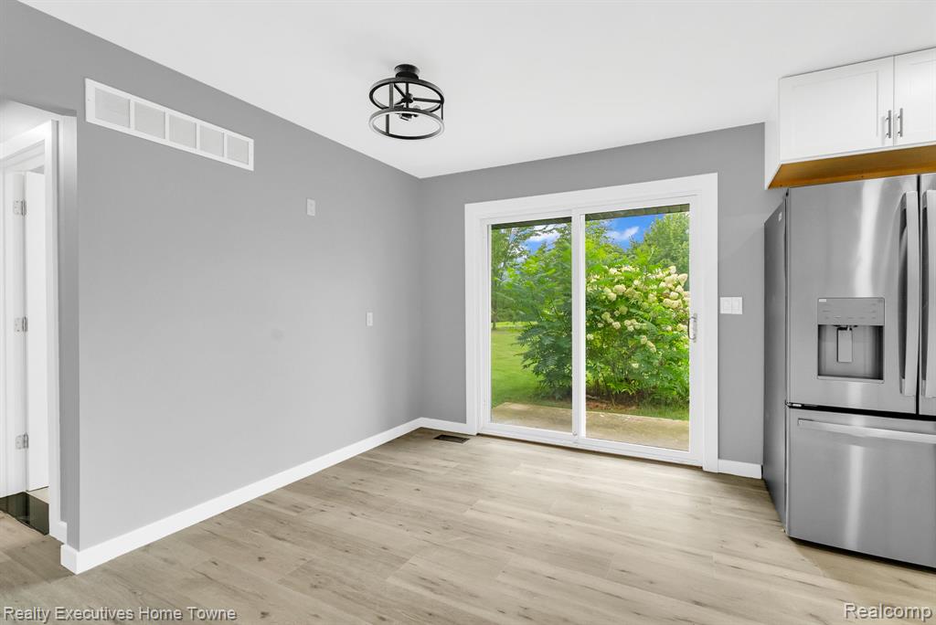 10990 Smiths Creek Road, Memphis, MI — Photo 14