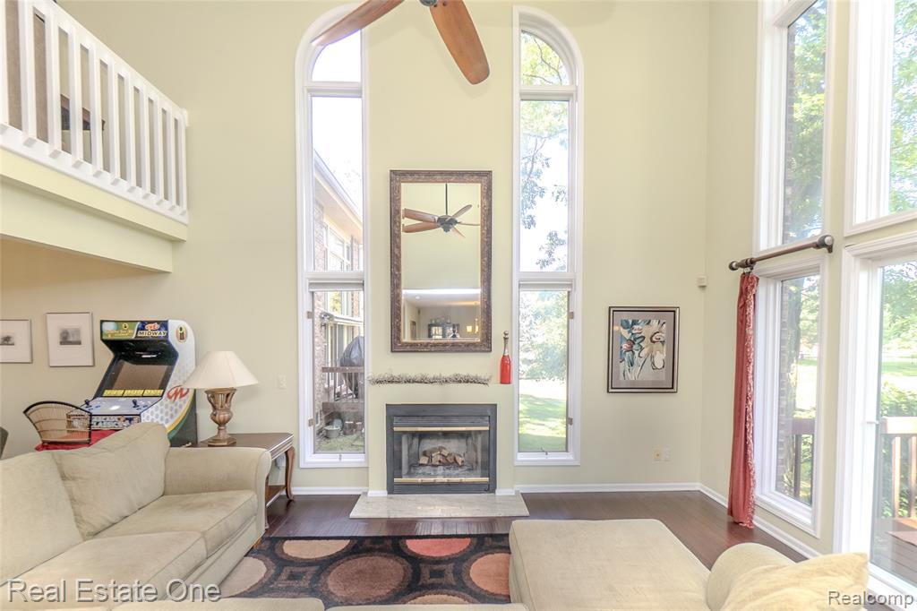 4575 Fairway Court, Waterford, MI 48328 — Photo 24