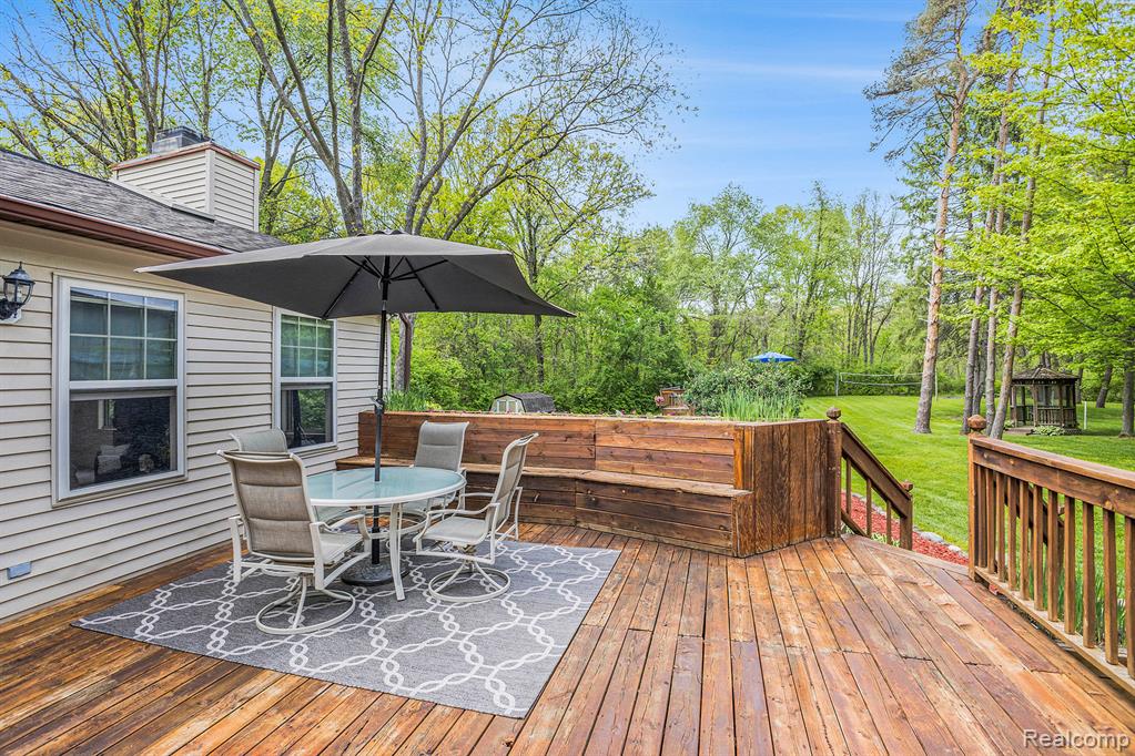 8450 Pineview Lake Drive, Linden, MI 48451 — Photo 20