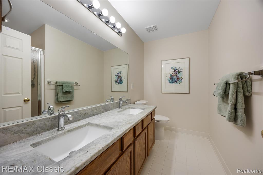 8222 Sequoia Lane, White Lake, MI — Photo 11