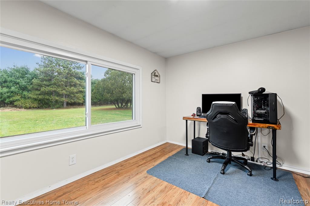 12429 Mt Morris Road, Columbiaville, MI 48421 — Photo 11