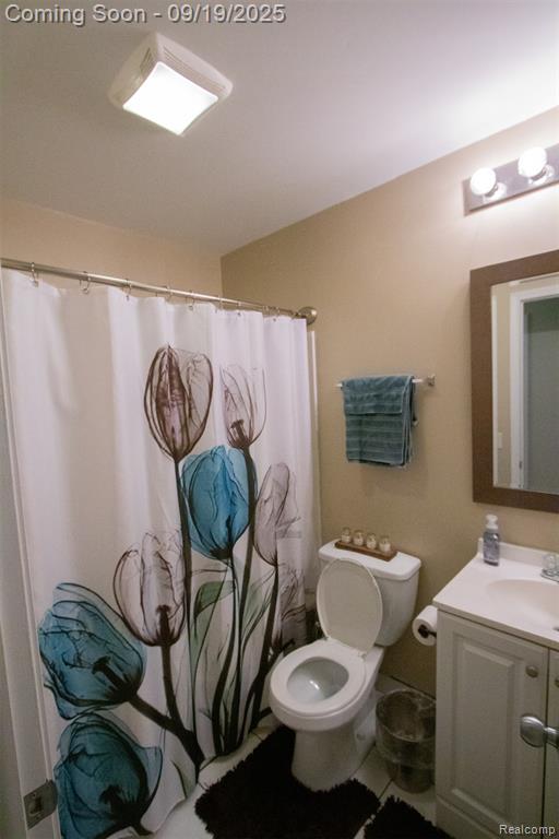 8139 Hedgeway Drive, Shelby Twp, MI 48317 — Photo 36