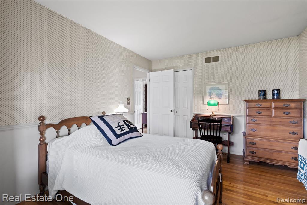 39664 Cadborough Drive, Clinton Twp, MI 48038 — Photo 29