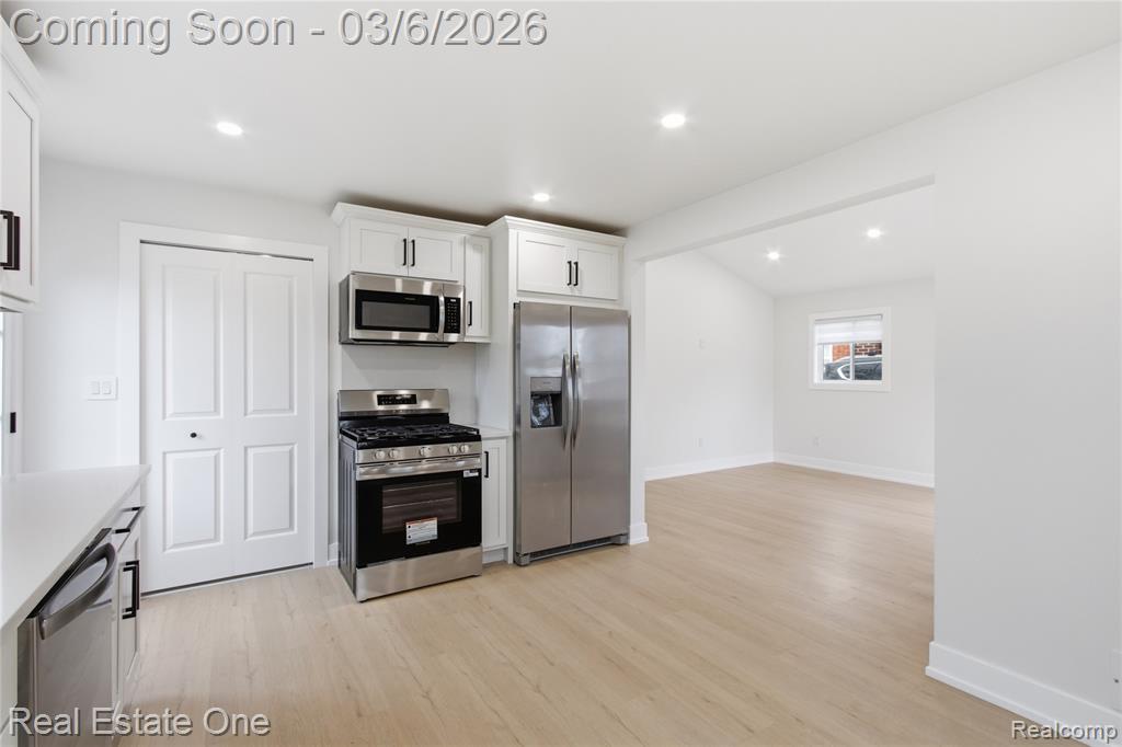 5008 McKinley Street, Dearborn Heights, MI 48125 — Photo 6