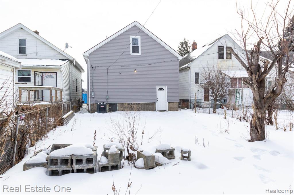 8704 Smart Street, Detroit, MI 48210 — Photo 33