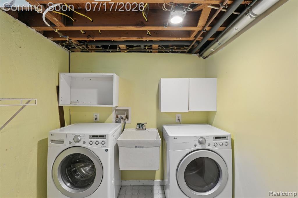 8325 N Hubbard Street, Westland, MI — Photo 28