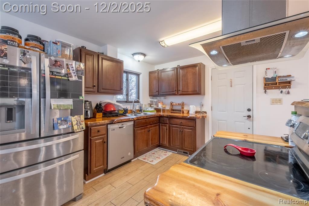 2400 Hummer Lake Road, Ortonville, MI 48462 — Photo 18