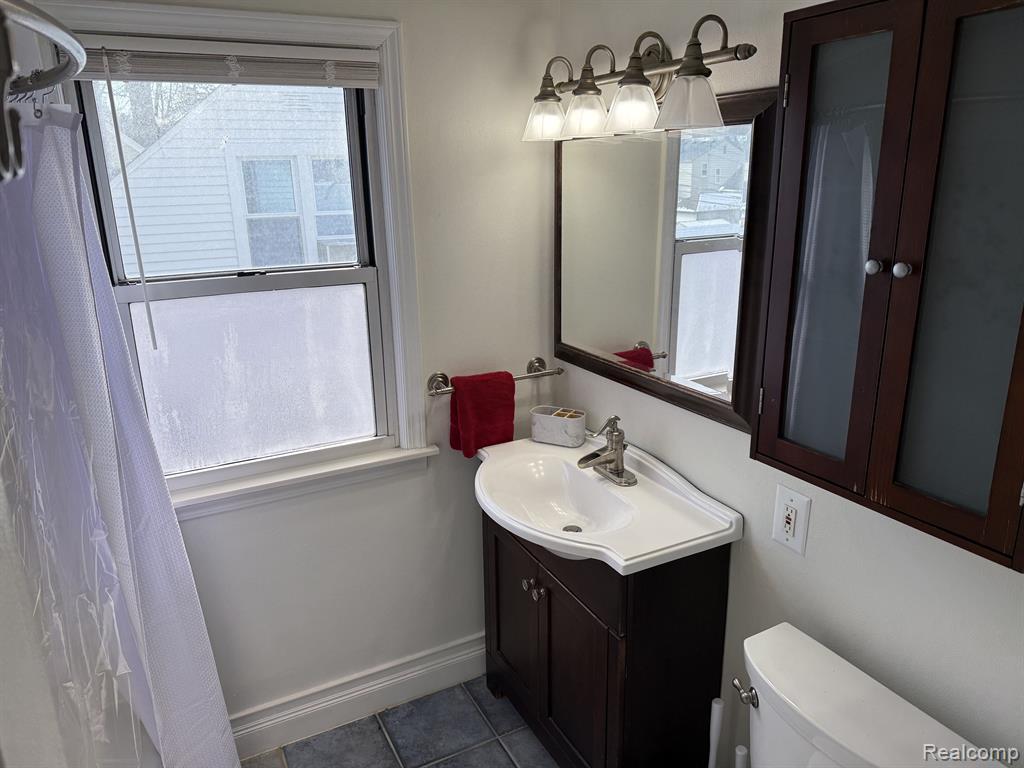 904 N REMBRANDT Avenue, Royal Oak, MI 48067 — Photo 25