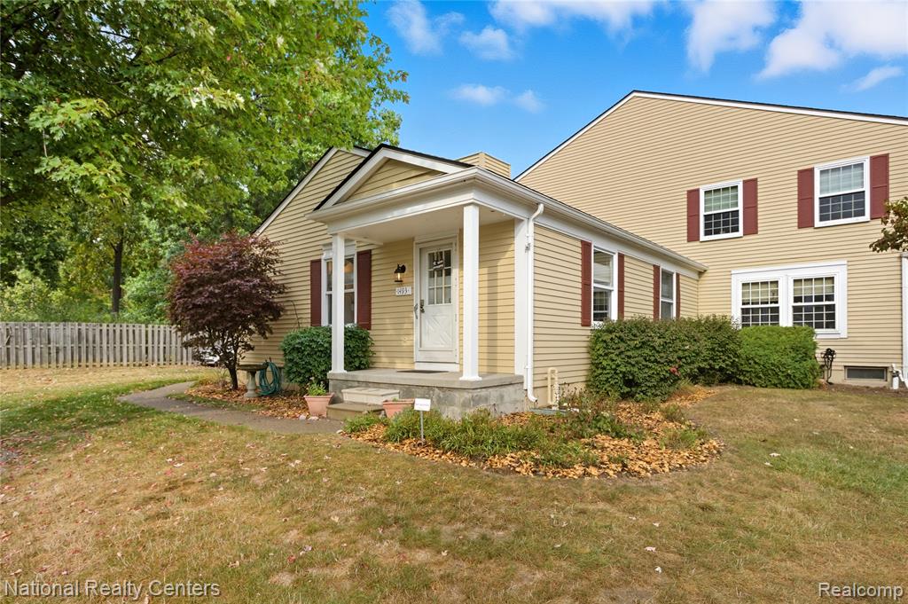 1493 Mariner Drive, Walled Lake, MI 48390 — front exterior